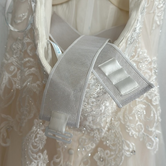 Enchanting by Mon Cheri Wedding Gown - Picture 10 of 15